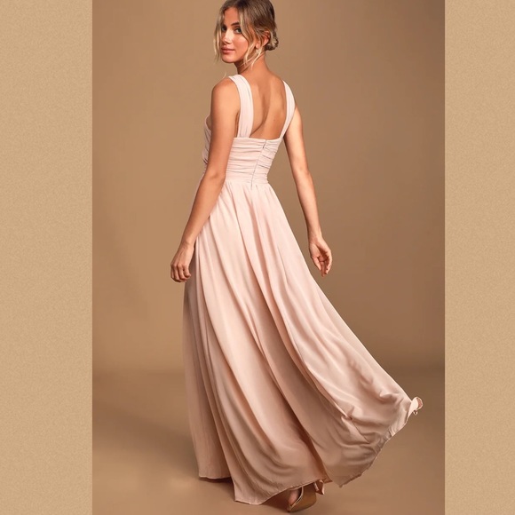 LuLus Divine Inspiration Blush Halter Maxi Dress size M - Picture 8 of 15
